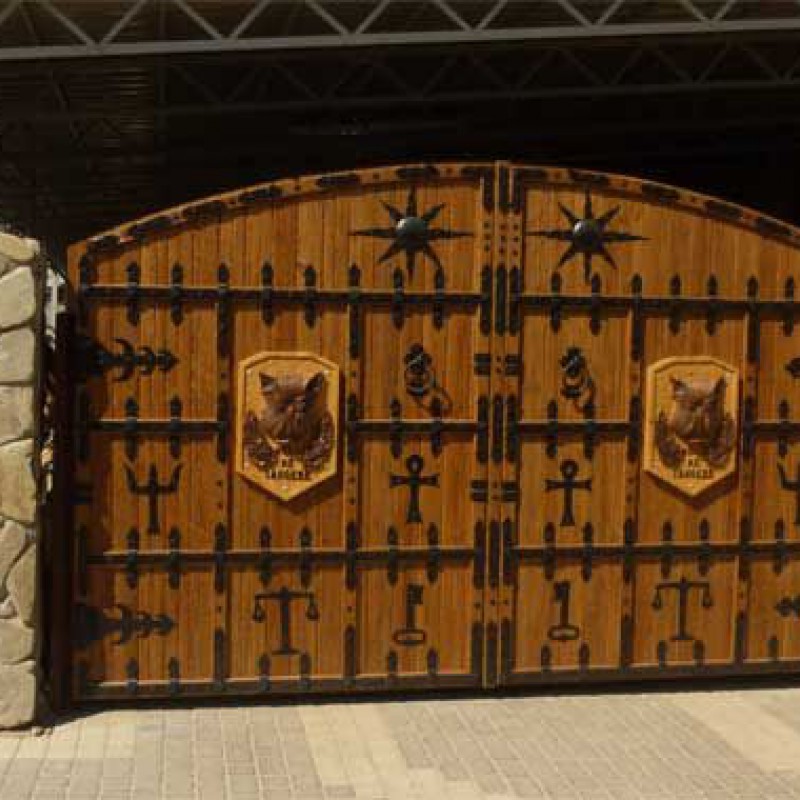 Деревянные ворота в русском стиле фото